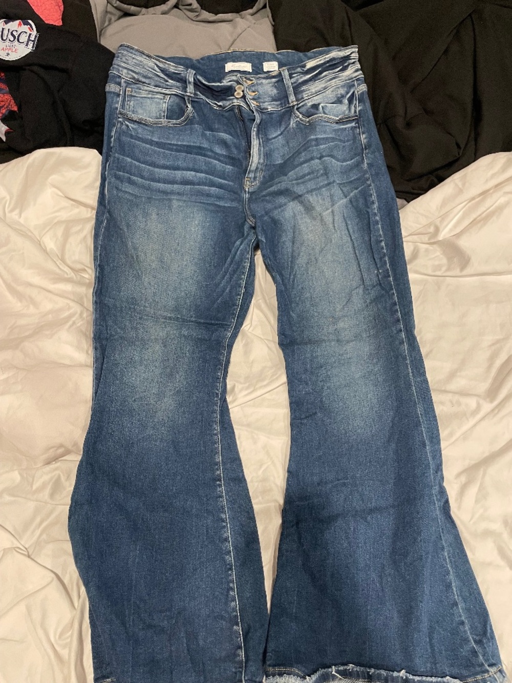KanCan  Distressed Jeans